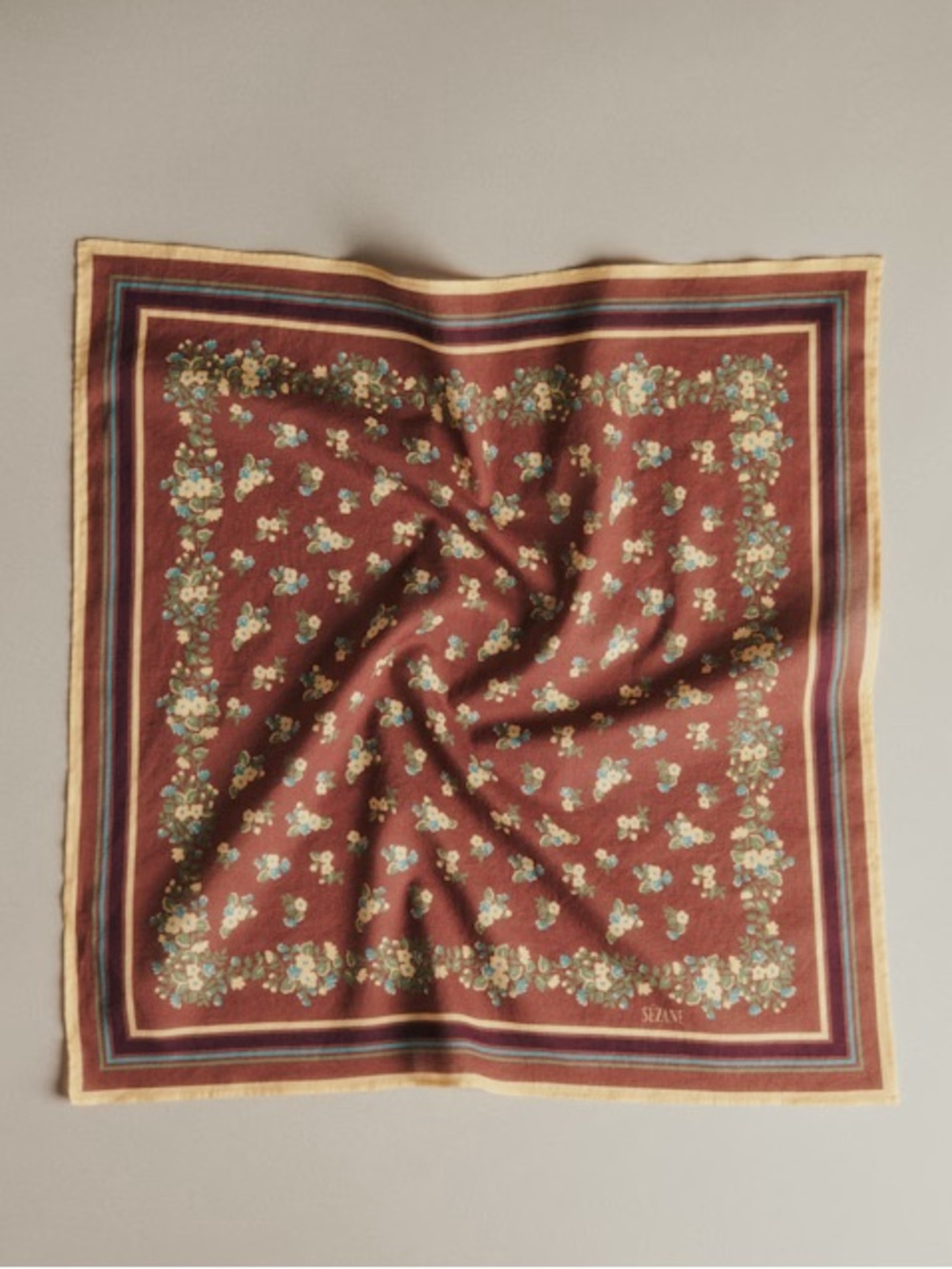 SÉZANE GASTON SCARF. Brown